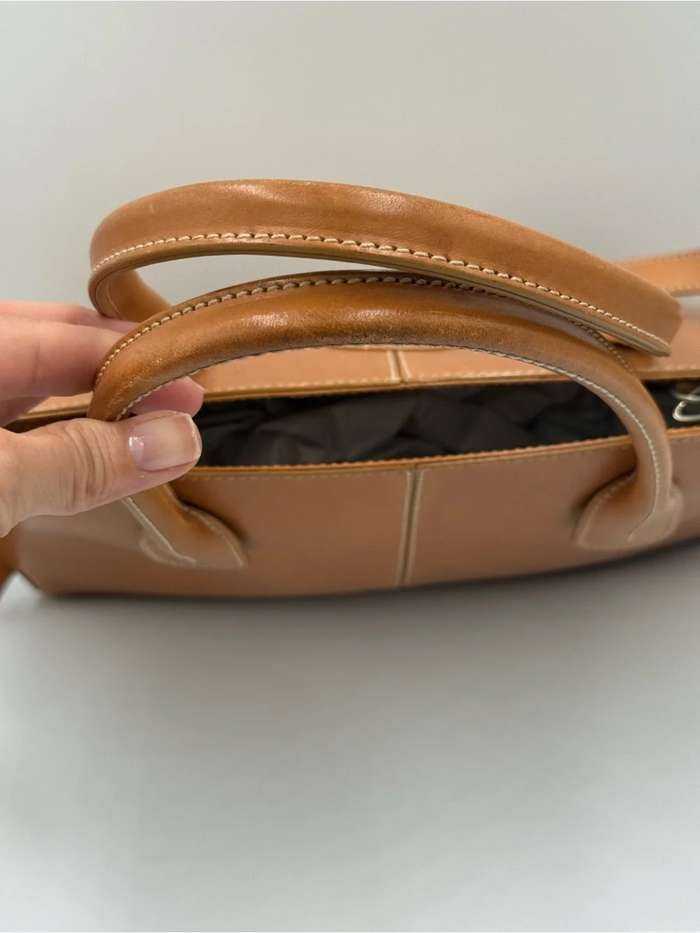 TOD'S Vintage Leather Satchel Bag - Classic Top Handle Shoulder Bag
